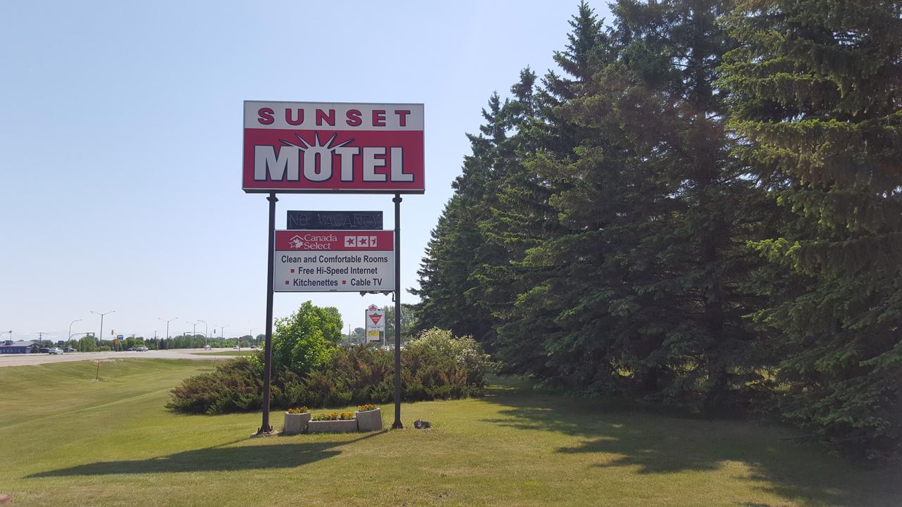 Sunset Motel Portage la Prairie Exterior photo